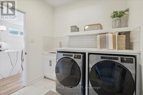 7 Beachwalk Crescent, Fort Erie, ON - Indoor Photo Showing Laundry Room