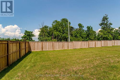 7 Beachwalk Crescent, Fort Erie, ON - Outdoor With Backyard