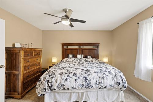 32-2210 Horizon Drive, West Kelowna, BC - Indoor Photo Showing Bedroom