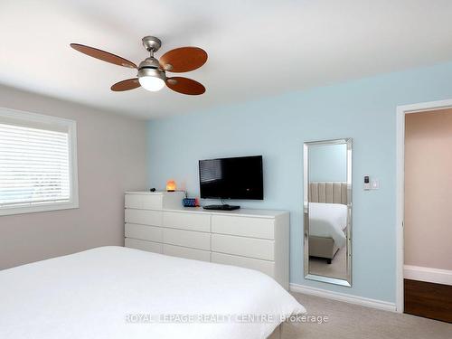 2622 Crystalburn Ave, Mississauga, ON - Indoor Photo Showing Bedroom