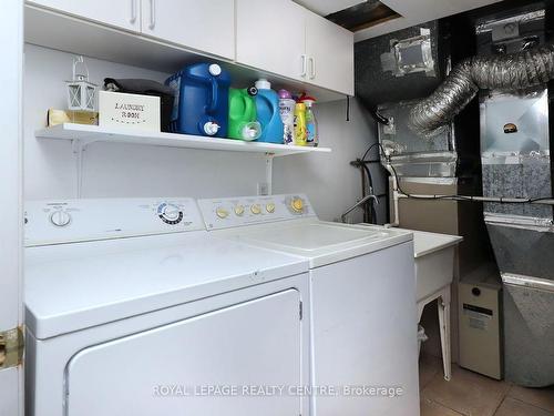 2622 Crystalburn Ave, Mississauga, ON - Indoor Photo Showing Laundry Room