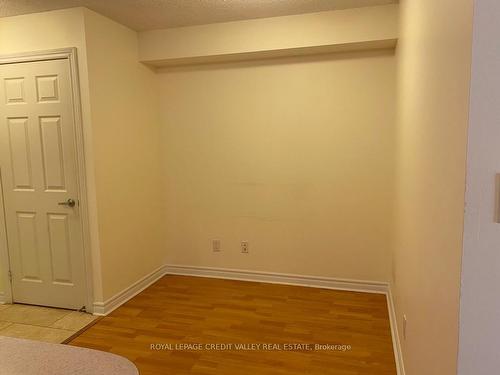 1204-3880 Duke Of York Blvd, Mississauga, ON - Indoor Photo Showing Other Room