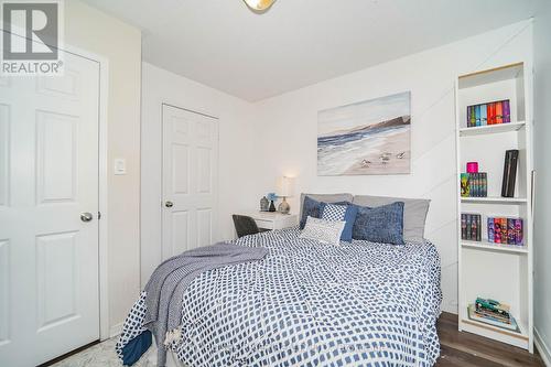 60 Monique Crescent, Barrie (East Bayfield), ON - Indoor Photo Showing Bedroom