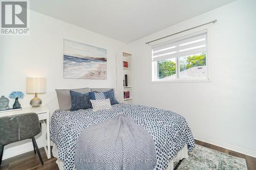 60 Monique Crescent, Barrie (East Bayfield), ON - Indoor Photo Showing Bedroom