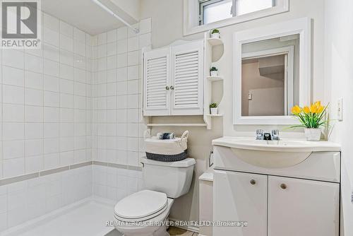 60 Monique Crescent, Barrie (East Bayfield), ON - Indoor Photo Showing Bathroom