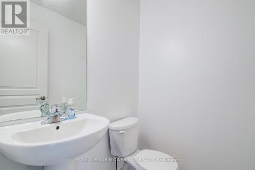 4364 Shuttleworth Drive, Niagara Falls, ON - Indoor Photo Showing Bathroom