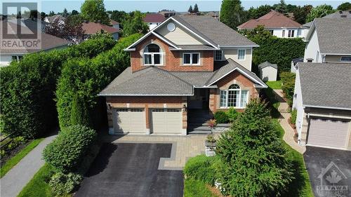 No neighbour on one side due to the path, quiet crescent area - 31 Forillon Crescent, Ottawa, ON - Outdoor With Facade