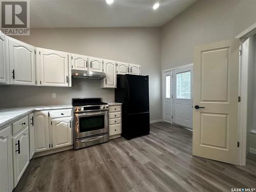 160 Sunset Drive S, Yorkton, SK - Indoor Photo Showing Kitchen