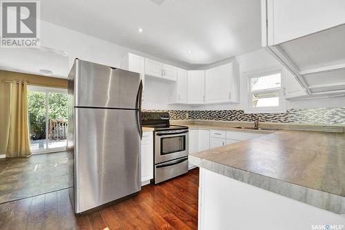 1664 Montreal Street, Regina, SK - Indoor Photo Showing Kitchen With Double Sink