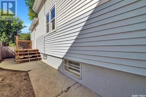 1664 Montreal Street, Regina, SK - Outdoor With Deck Patio Veranda