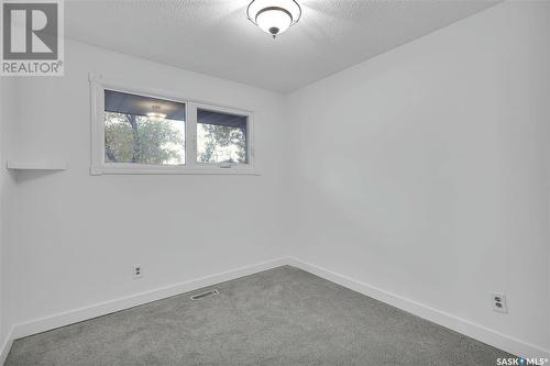 183 Magee Crescent, Regina, SK - Indoor Photo Showing Other Room