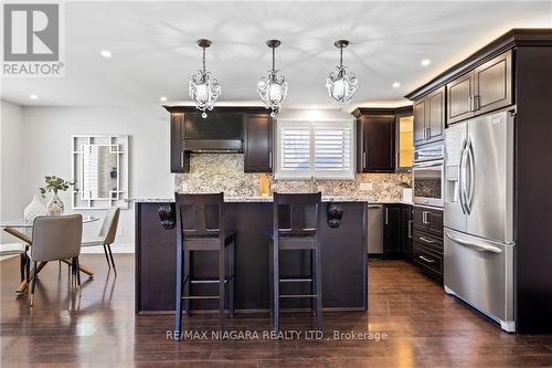 37 Cherie Road, St. Catharines, ON - Indoor Photo Showing Kitchen With Stainless Steel Kitchen With Upgraded Kitchen