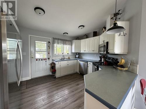 9789 255 Road, Fort St. John, BC - Indoor Photo Showing Kitchen With Double Sink