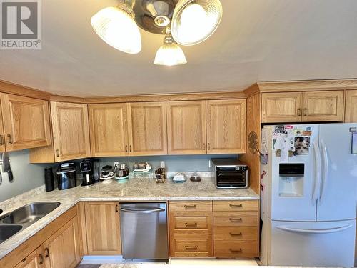 2959 Dragon Lake Road, Quesnel, BC - Indoor Photo Showing Kitchen With Double Sink