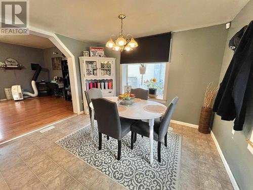 2959 Dragon Lake Road, Quesnel, BC - Indoor Photo Showing Dining Room