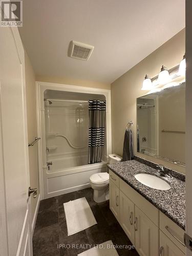 24 - 625 Blackbridge Road, Cambridge, ON - Indoor Photo Showing Bathroom