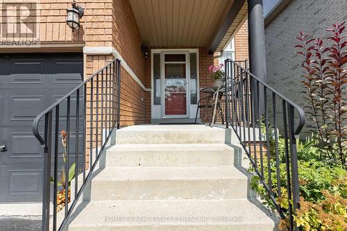 48 Prince Of Whales Drive, Barrie (Innis-Shore), ON - Outdoor