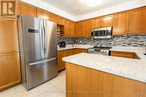 48 Prince Of Whales Drive, Barrie (Innis-Shore), ON - Indoor Photo Showing Kitchen