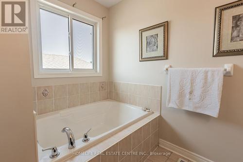 48 Prince Of Whales Drive, Barrie (Innis-Shore), ON - Indoor Photo Showing Bathroom