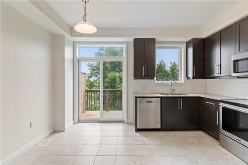 1169 Garner Road E|Unit #29, Hamilton, ON - Indoor Photo Showing Kitchen