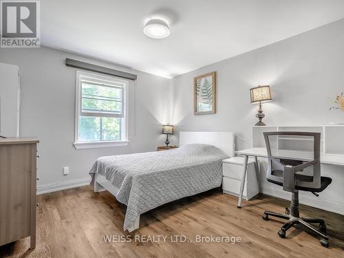 42 Frontenac Avenue, Toronto (Bedford Park-Nortown), ON - Indoor Photo Showing Bedroom