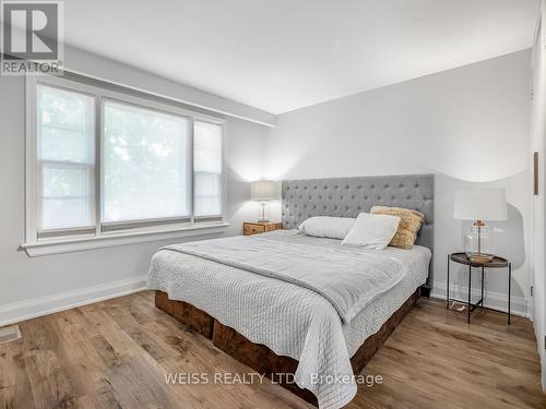 42 Frontenac Avenue, Toronto (Bedford Park-Nortown), ON - Indoor Photo Showing Bedroom