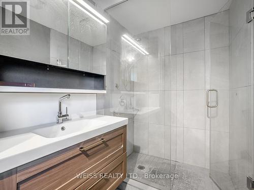 42 Frontenac Avenue, Toronto (Bedford Park-Nortown), ON - Indoor Photo Showing Bathroom