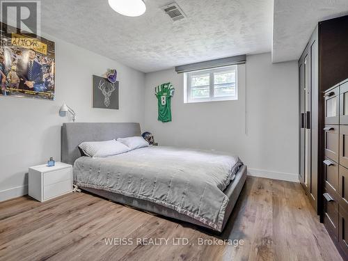 42 Frontenac Avenue, Toronto (Bedford Park-Nortown), ON - Indoor Photo Showing Bedroom