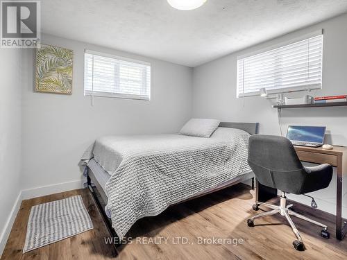 42 Frontenac Avenue, Toronto (Bedford Park-Nortown), ON - Indoor Photo Showing Bedroom