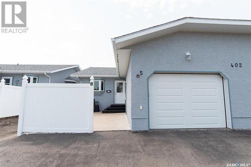 5 402 Tesky Crescent, Wynyard, SK - Outdoor