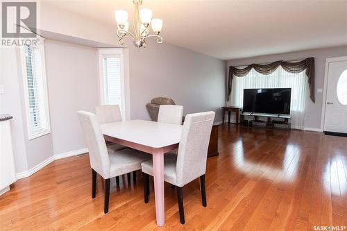 5 402 Tesky Crescent, Wynyard, SK - Indoor Photo Showing Dining Room