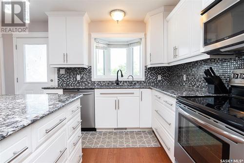 5 402 Tesky Crescent, Wynyard, SK - Indoor Photo Showing Kitchen With Upgraded Kitchen