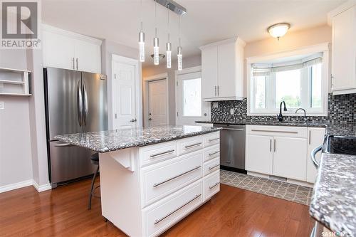 5 402 Tesky Crescent, Wynyard, SK - Indoor Photo Showing Kitchen With Upgraded Kitchen