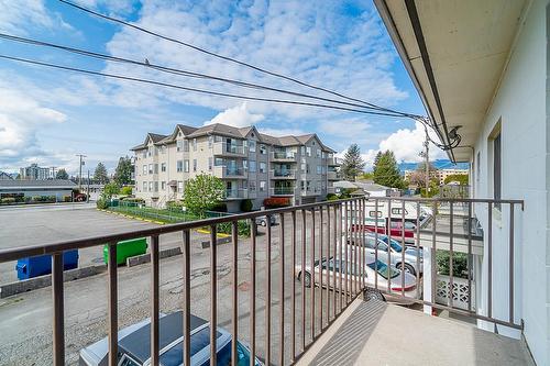 45824 Victoria Avenue, Chilliwack, BC - Outdoor With Exterior