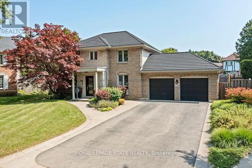 574 Tomahawk Crescent, Hamilton (Ancaster), ON 