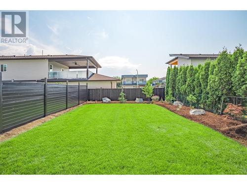 1946 Hemmerling Court, Kelowna, BC - Outdoor