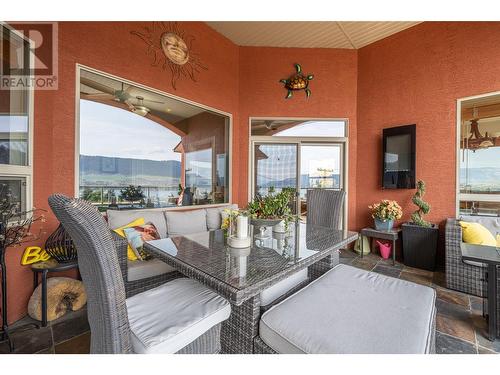 7551 Tronson Road, Vernon, BC - Indoor Photo Showing Dining Room