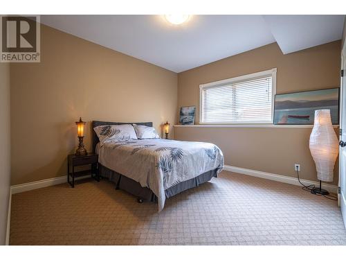 7551 Tronson Road, Vernon, BC - Indoor Photo Showing Bedroom