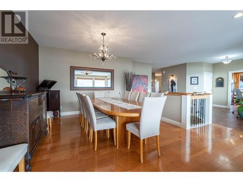 7551 Tronson Road, Vernon, BC - Indoor Photo Showing Dining Room