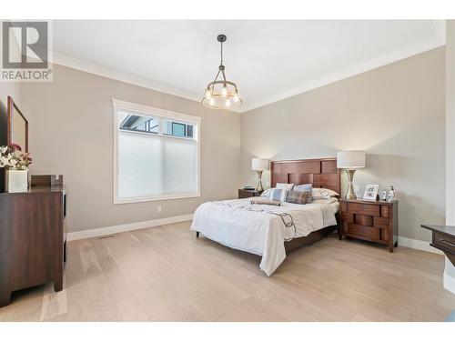 2699 Ridgemount Drive, West Kelowna, BC - Indoor Photo Showing Bedroom