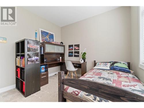 2699 Ridgemount Drive, West Kelowna, BC - Indoor Photo Showing Bedroom