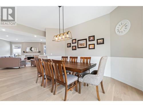 2699 Ridgemount Drive, West Kelowna, BC - Indoor Photo Showing Dining Room