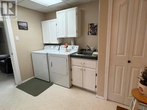 4941 4Th Avenue, Smithers, BC - Indoor Photo Showing Laundry Room