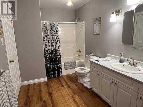 4941 4Th Avenue, Smithers, BC - Indoor Photo Showing Bathroom