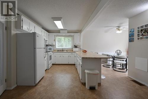 14495 E Shelley Road, Prince George, BC - Indoor Photo Showing Kitchen