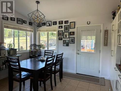 5212 Kallum Drive, 108 Mile Ranch, BC - Indoor Photo Showing Dining Room