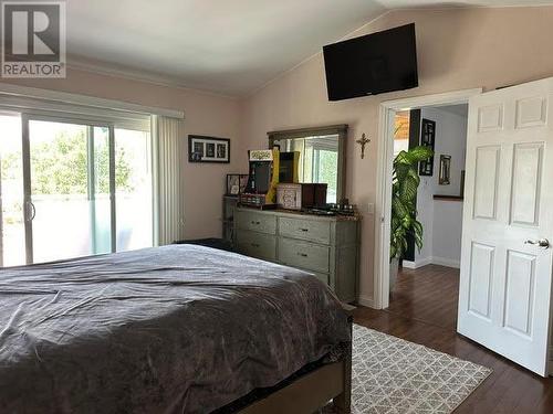 5212 Kallum Drive, 108 Mile Ranch, BC - Indoor Photo Showing Bedroom