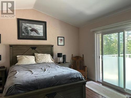 5212 Kallum Drive, 108 Mile Ranch, BC - Indoor Photo Showing Bedroom