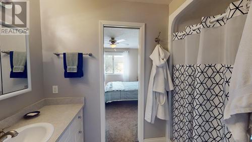 9812 90 Street, Fort St. John, BC - Indoor Photo Showing Bathroom