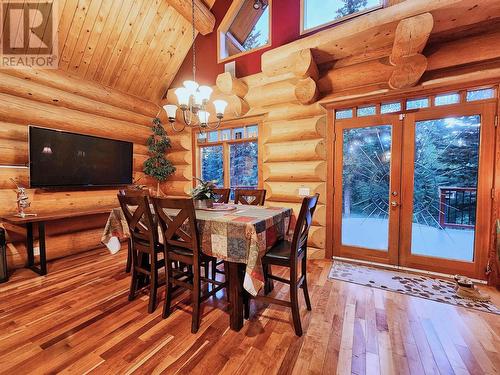 11885 Muralt Road, Prince George, BC - Indoor Photo Showing Dining Room